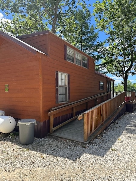 Deluxe South Shore Cindy Bear™ Cabin-7